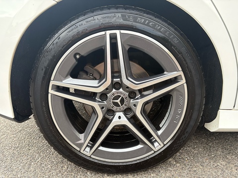 1.3 A200 AMG Line (Premium Plus) Hatchback 5dr Petrol 7G-DCT Euro 6 (s/s) (163 ps)