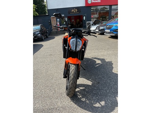  Naked 0.0 Manual Petrol