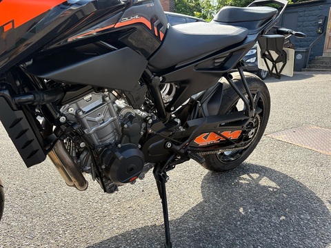  Naked 0.0 Manual Petrol