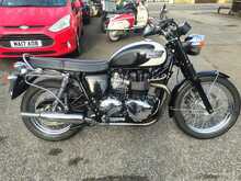 Triumph Bonneville T100 865 