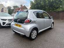 Toyota AYGO VVT-i Ice 