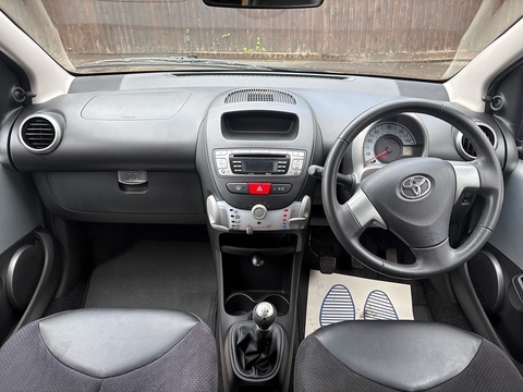 1.0 VVT-i Ice Hatchback 5dr Petrol Manual Euro 5 (67 ps)