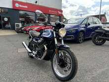 Moto Guzzi V7 IV Special 