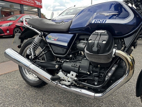 IV Special Roadster/Retro 0.0 Manual Petrol