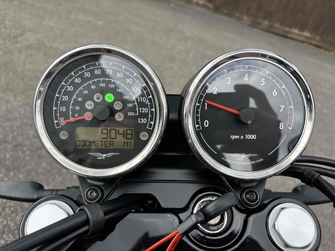 IV Special Roadster/Retro 0.0 Manual Petrol