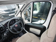 Swift Escape 2014 662 - Thumb 23