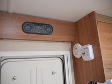 Swift Escape 2014 662 - Thumb 35