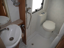 Swift Escape 2014 662 - Thumb 55