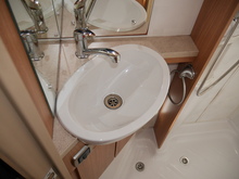 Swift Escape 2014 662 - Thumb 57