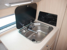 Auto-Sleeper Topaz 2017 Campervan - Thumb 35