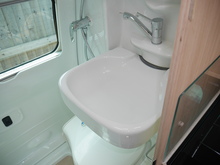 Auto-Sleeper Topaz 2017 Campervan - Thumb 41