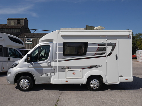 115 Motorhome 2.0 Manual Diesel