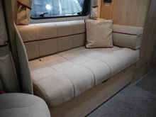 Elddis Majestic 2017 115 - Thumb 33