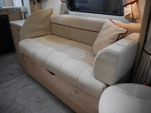 Elddis Majestic 2017 115 - Thumb 34