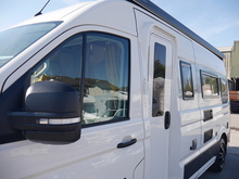 IH Motorhomes N680 2021 CRL - Thumb 11