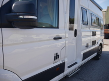 IH Motorhomes N680 2021 CRL - Thumb 12