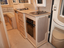 IH Motorhomes N680 2021 CRL - Thumb 28