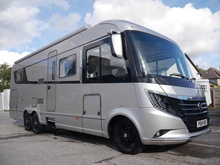 Niesmann + Bischoff Arto 2014 83F - Thumb 0