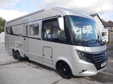 Niesmann + Bischoff Arto 2014 83F - Thumb 1