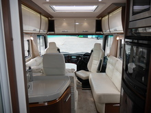 Niesmann + Bischoff Arto 2014 83F - Thumb 74