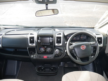 Auto-Trail Frontier 2015 Arapaho - Thumb 18