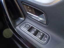 Mercedes-Benz CLA CLA220 AMG Line 