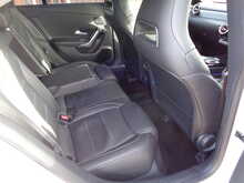 Mercedes-Benz CLA CLA220 AMG Line 