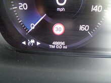 Volvo V90 D4 R-Design 