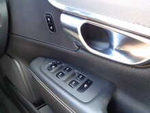 Volvo V90 D4 R-Design 