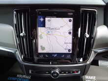 Volvo V90 D4 R-Design 