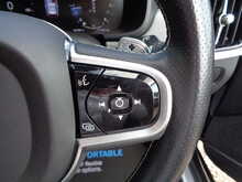 Volvo V90 D4 R-Design 