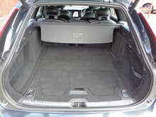 Volvo V90 D4 R-Design 
