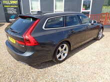 Volvo V90 D4 R-Design 