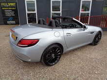 Mercedes-Benz SLC SLC200 AMG Line 