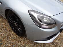 Mercedes-Benz SLC SLC200 AMG Line 