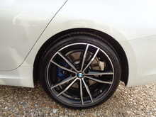 BMW 3 Series 320d MHT M Sport 