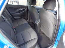 Hyundai i30 T-GDi SE Nav 