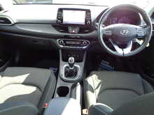 Hyundai i30 T-GDi SE Nav 