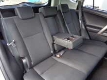 Toyota RAV4 VVT-h Business Edition Plus 