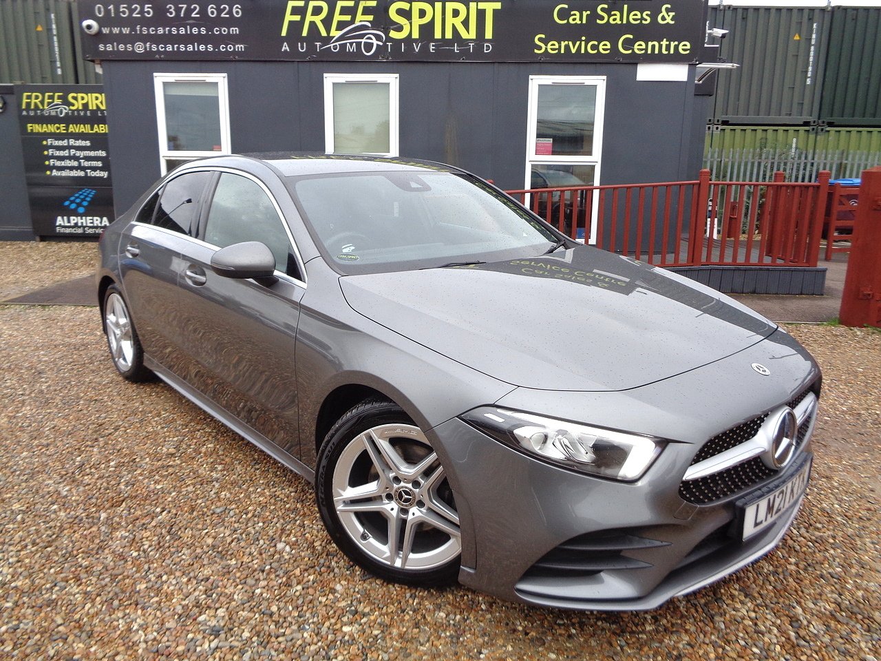 Mercedes-Benz 2.0 A200d AMG Line Saloon 4dr Diesel 8G-DCT Euro 6 (s/s) (150 ps)