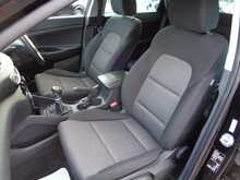 Hyundai TUCSON GDi SE Nav 