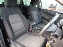 Hyundai TUCSON GDi SE Nav 