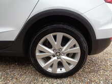 SEAT Arona TSI SE Technology 