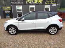 SEAT Arona TSI SE Technology 