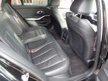BMW 3 Series 320d MHT M Sport 