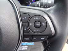 Toyota Corolla VVT-h Icon 