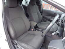 Toyota Corolla VVT-h Icon 