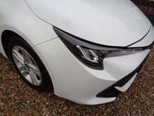 Toyota Corolla VVT-h Icon 