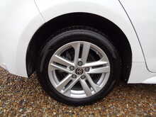 Toyota Corolla VVT-h Icon 