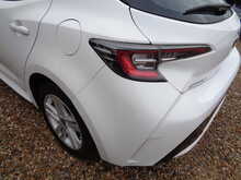 Toyota Corolla VVT-h Icon 